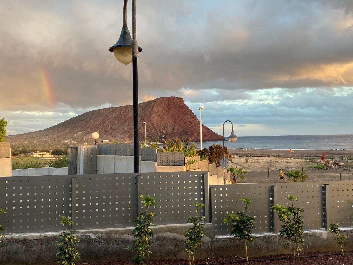 A Beautiful Apartment With A Beach View - La Tejita - El Medano 외부 사진